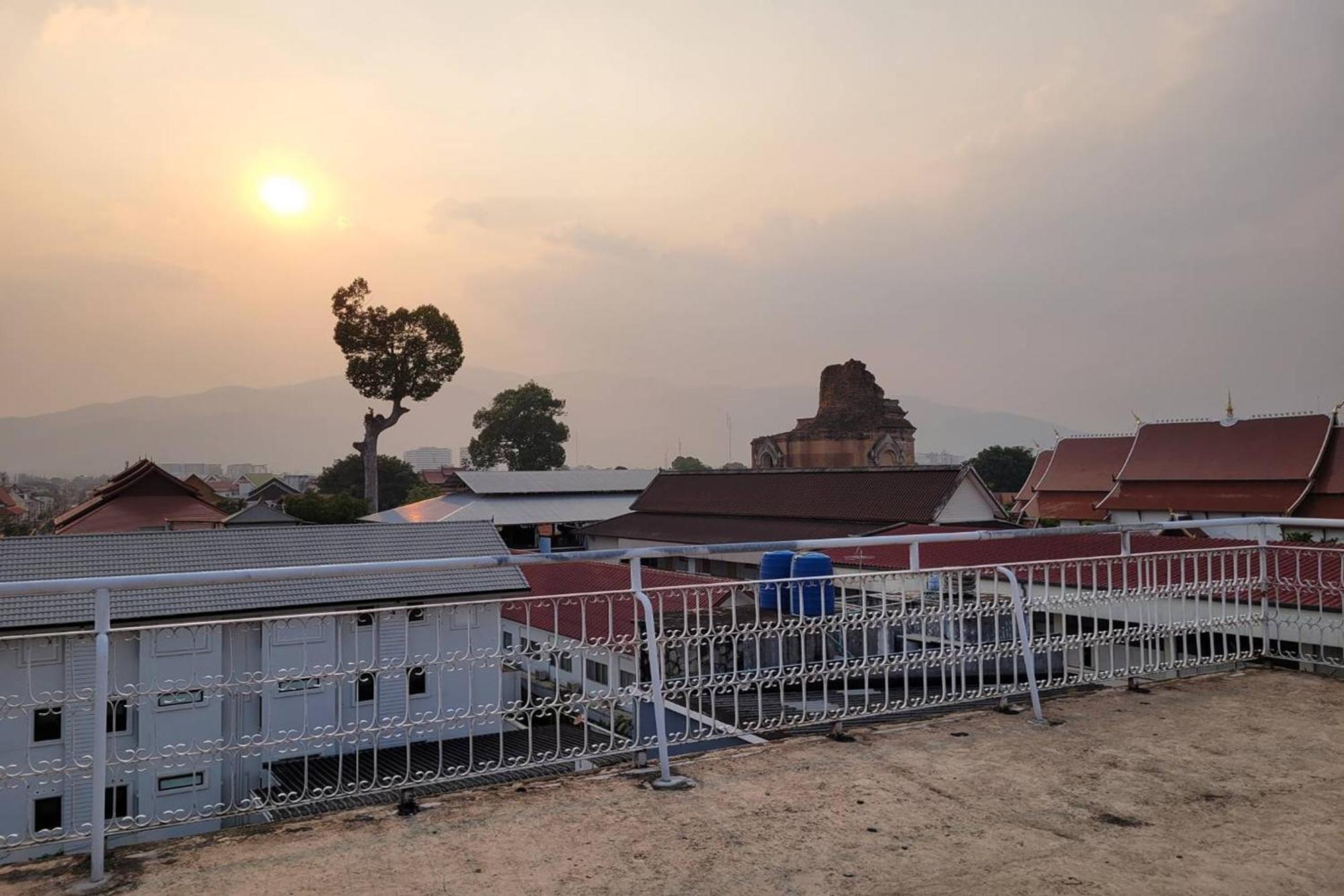 Hotel Asaya House Chiang Mai Zewnętrze zdjęcie